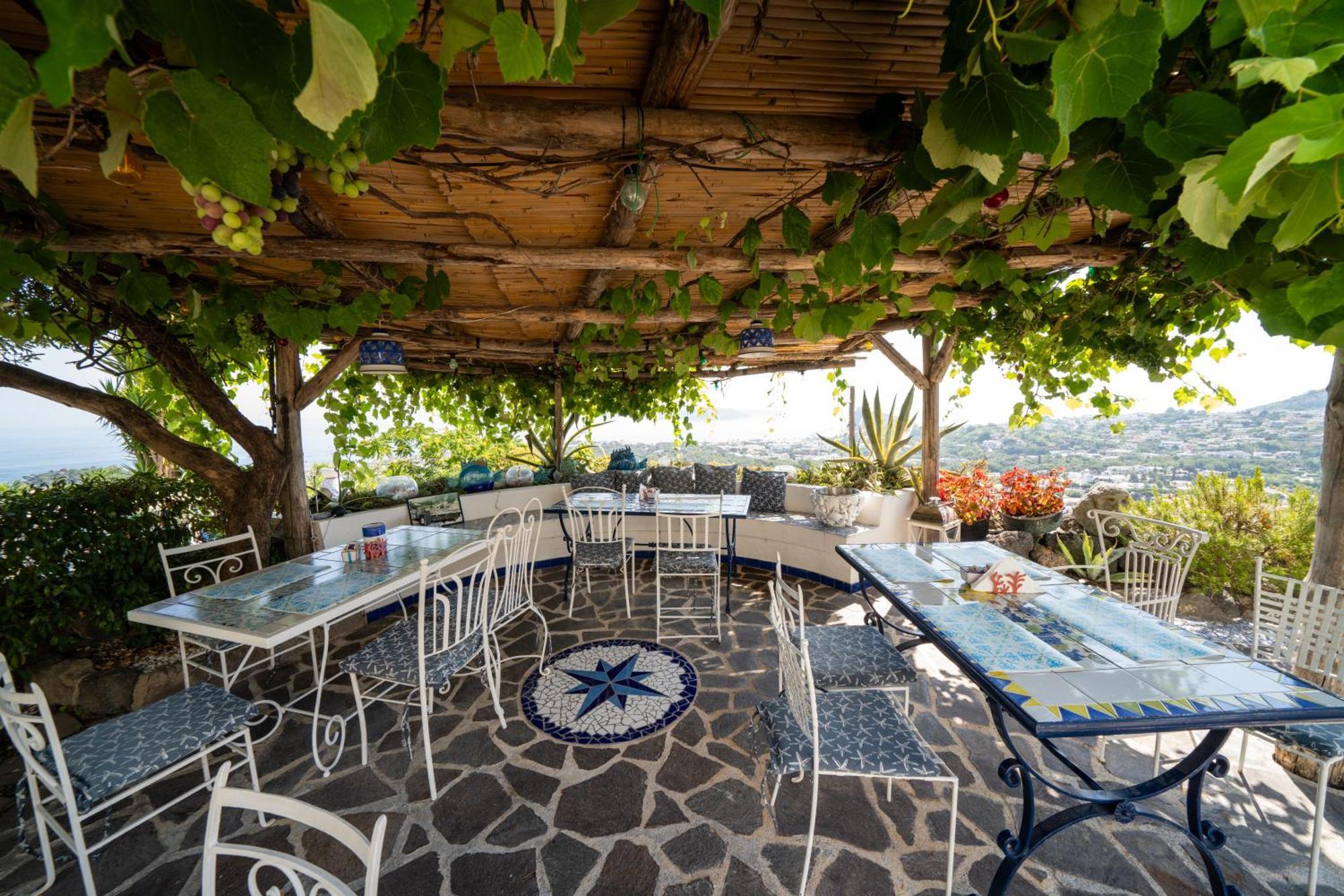 Relais Bijoux Ischia Bed & Breakfast Exterior photo