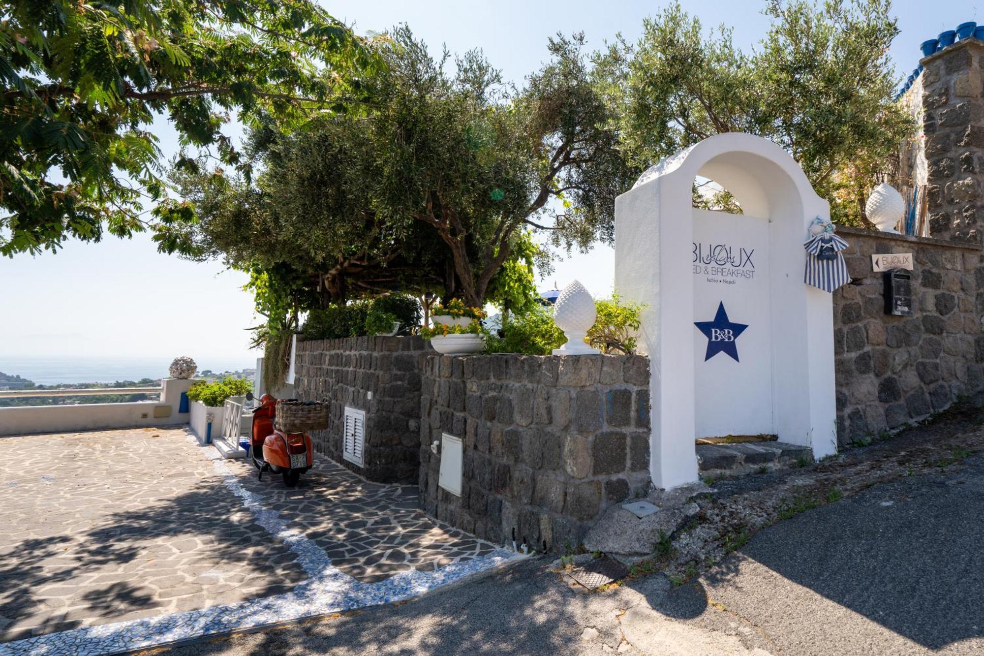 Relais Bijoux Ischia Bed & Breakfast Exterior photo