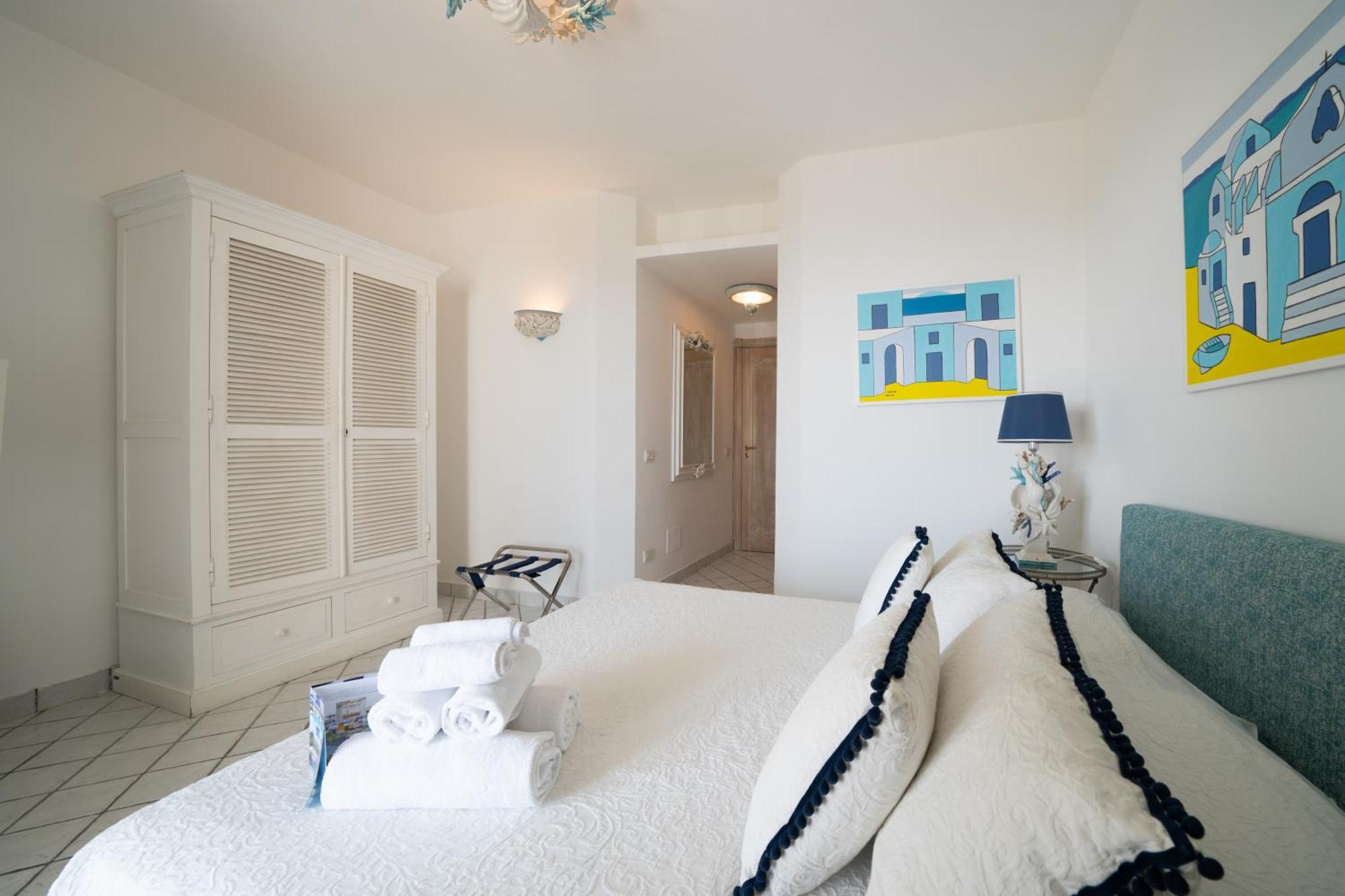 Relais Bijoux Ischia Bed & Breakfast Exterior photo